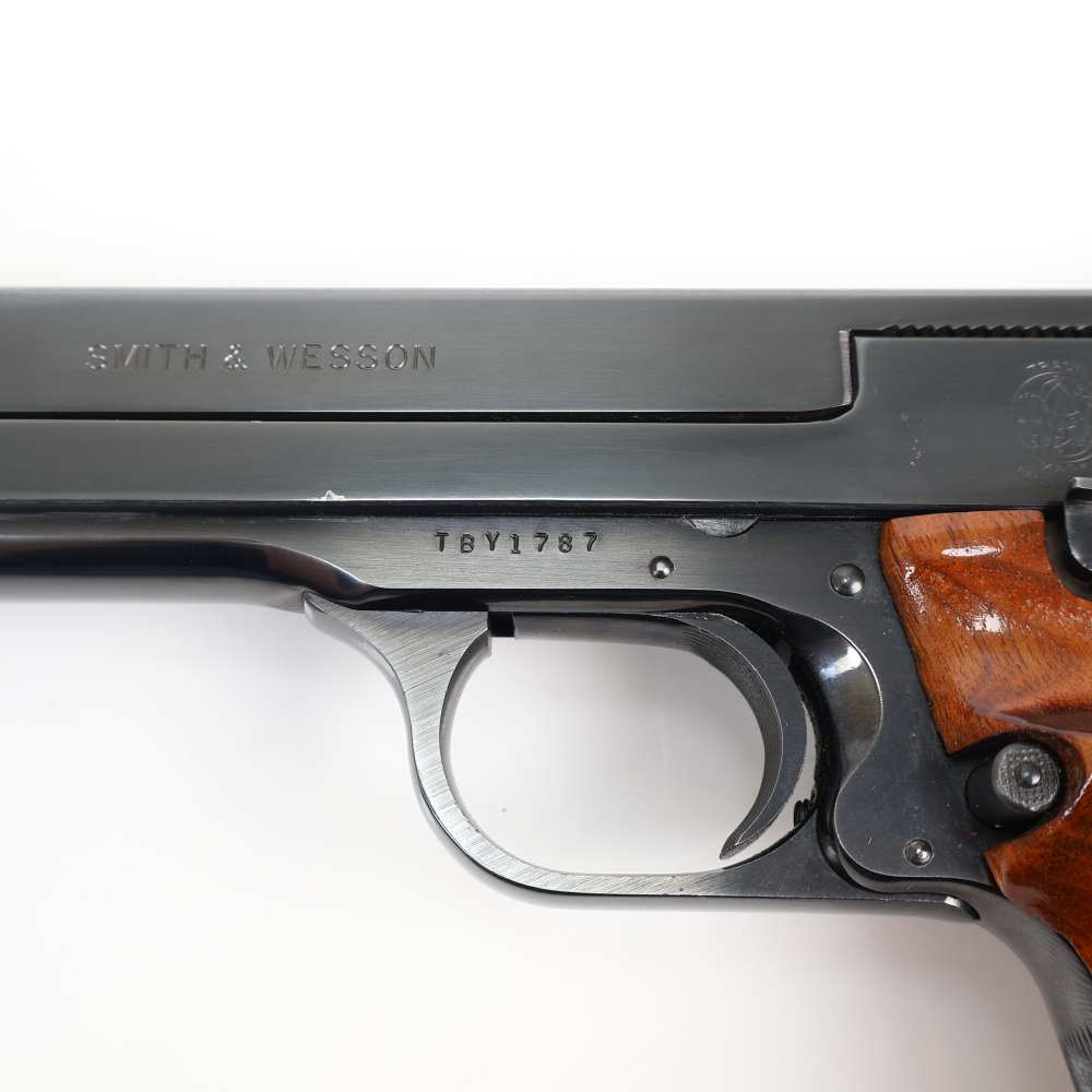 Smith & Wesson Model 41 .22LR 5.5" Heavy Barrel Beautiful Blued Circa 1988!-img-19