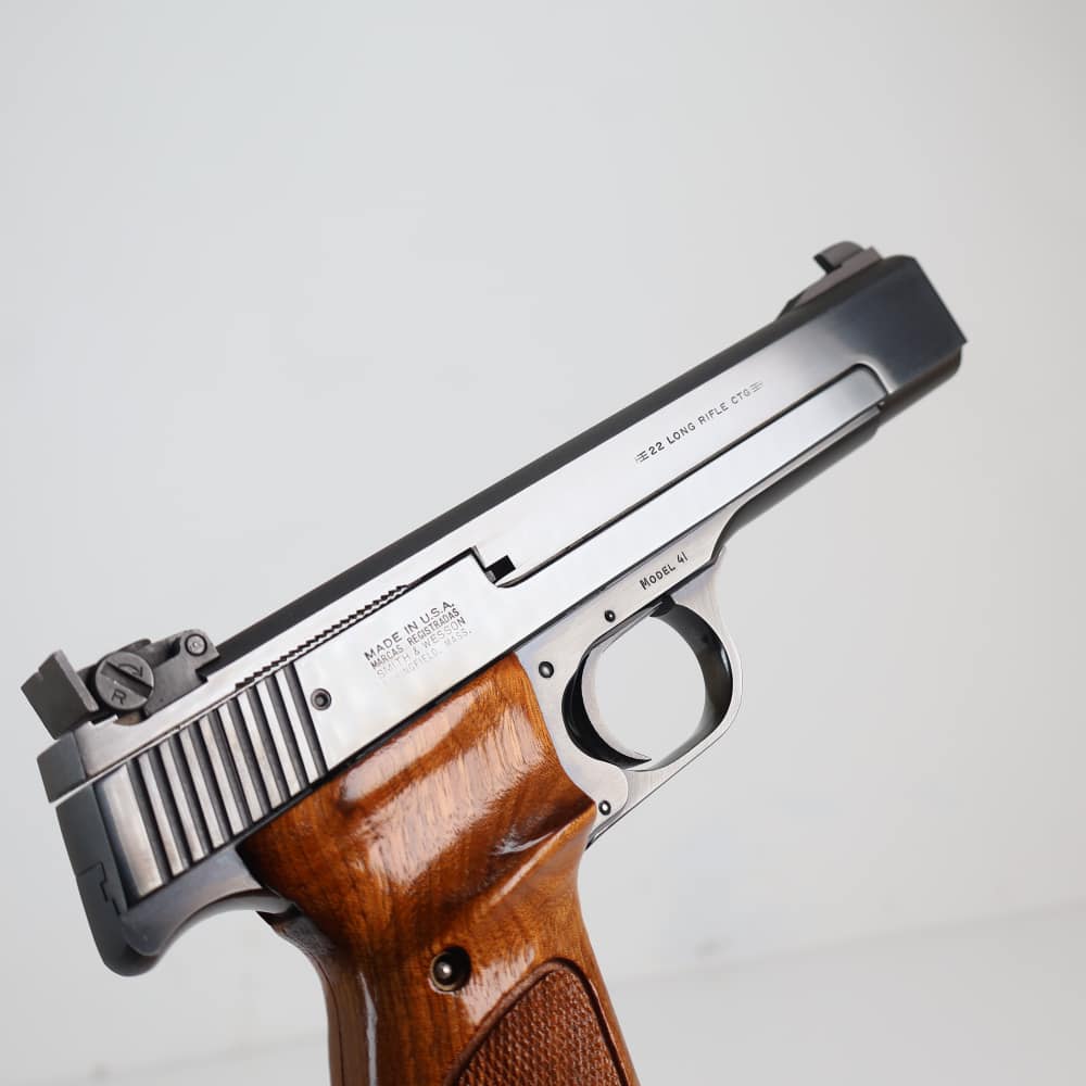 Smith & Wesson Model 41 .22LR 5.5" Heavy Barrel Beautiful Blued Circa 1988!-img-16
