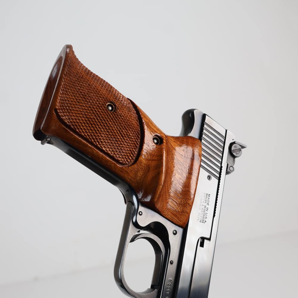 Smith & Wesson Model 41 .22LR 5.5" Heavy Barrel Beautiful Blued Circa 1988!-img-18