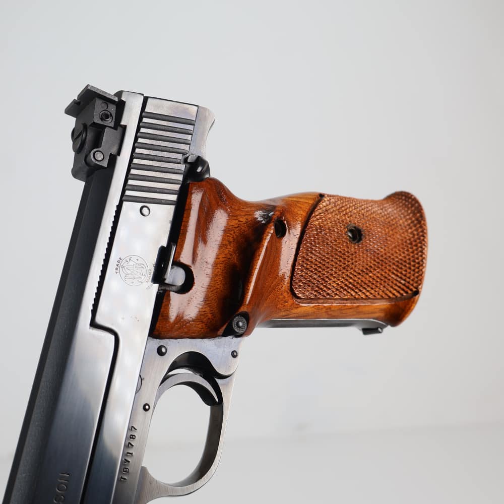 Smith & Wesson Model 41 .22LR 5.5" Heavy Barrel Beautiful Blued Circa 1988!-img-17