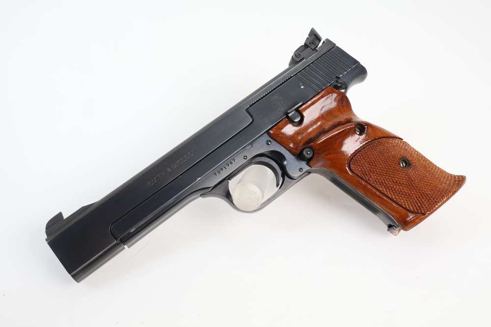 Smith & Wesson Model 41 .22LR 5.5" Heavy Barrel Beautiful Blued Circa 1988!-img-5