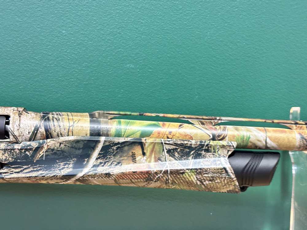 Benelli Vinci 12 ga Semi Auto Shotgun Realtree Camo 26" Missing Buttpad-img-4