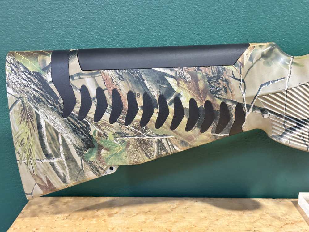 Benelli Vinci 12 ga Semi Auto Shotgun Realtree Camo 26" Missing Buttpad-img-1