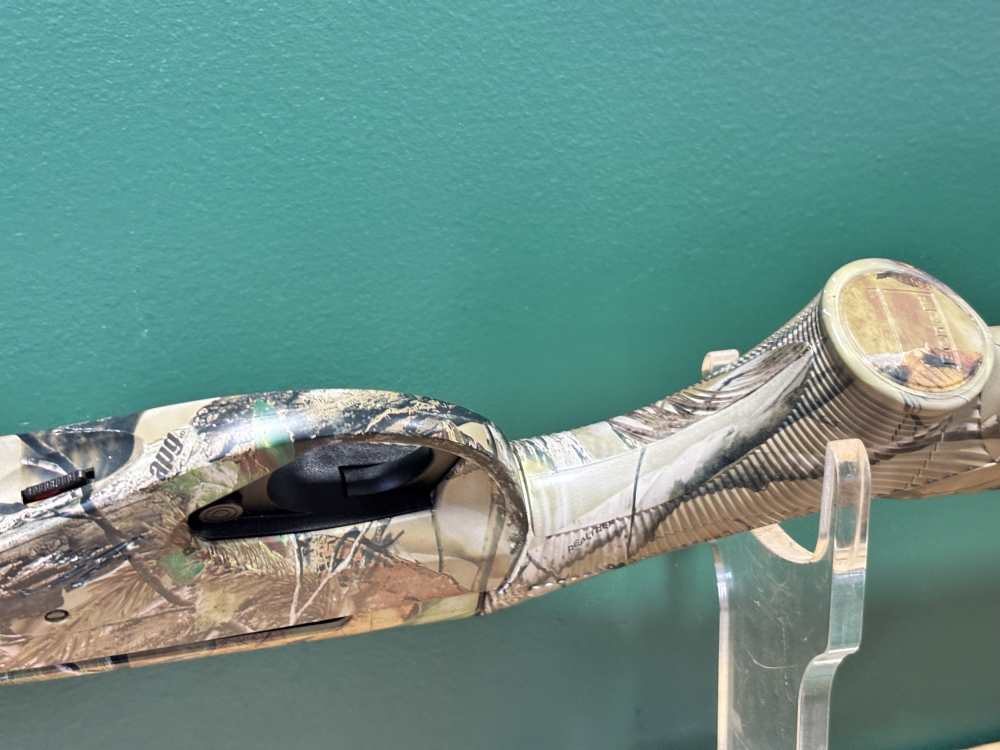 Benelli Vinci 12 ga Semi Auto Shotgun Realtree Camo 26" Missing Buttpad-img-12