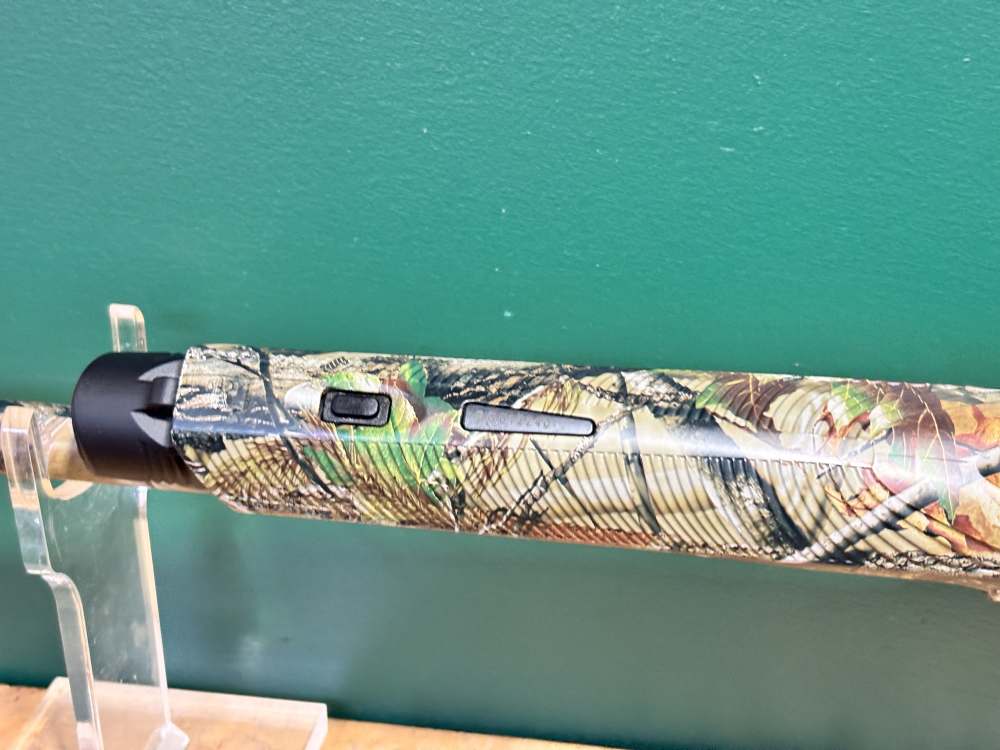 Benelli Vinci 12 ga Semi Auto Shotgun Realtree Camo 26" Missing Buttpad-img-16