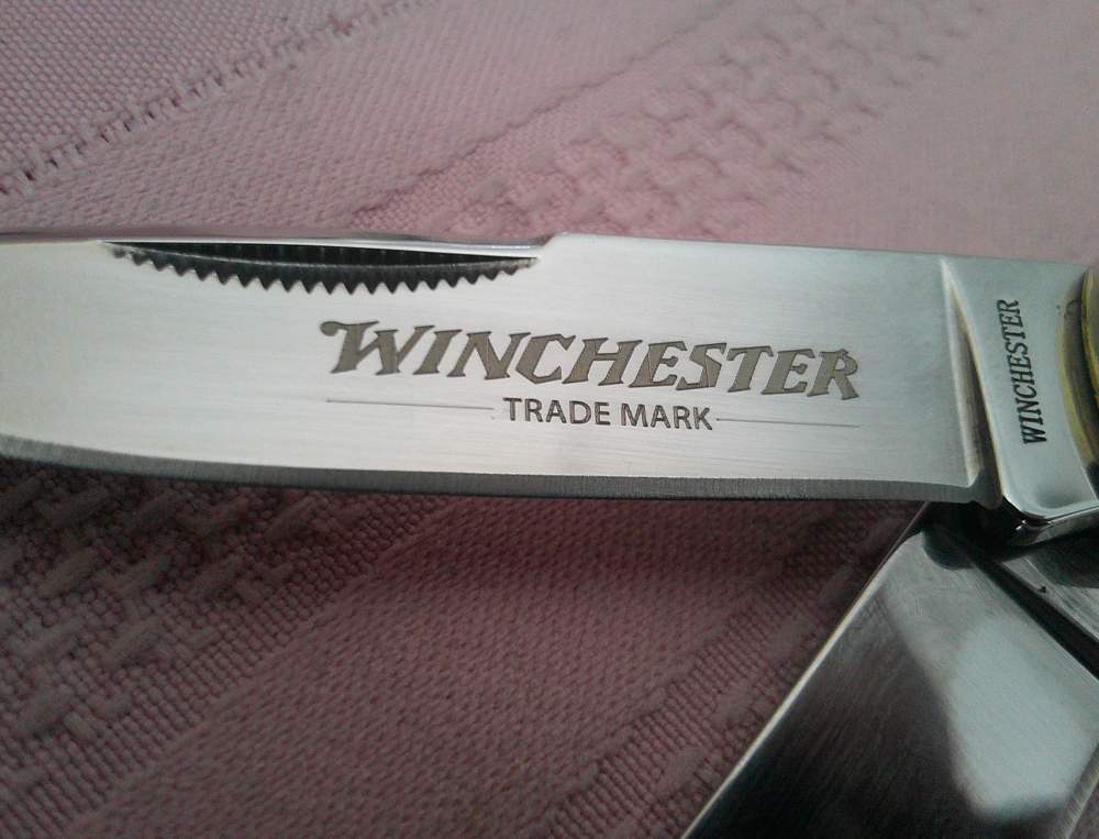NIB Winchester WN29104C Cool Handle 2 Blade Trapper Bullet Knife is $175!-img-14