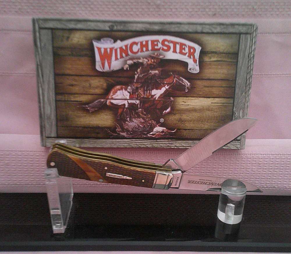 NIB Winchester WN29104C Cool Handle 2 Blade Trapper Bullet Knife is $175!-img-0