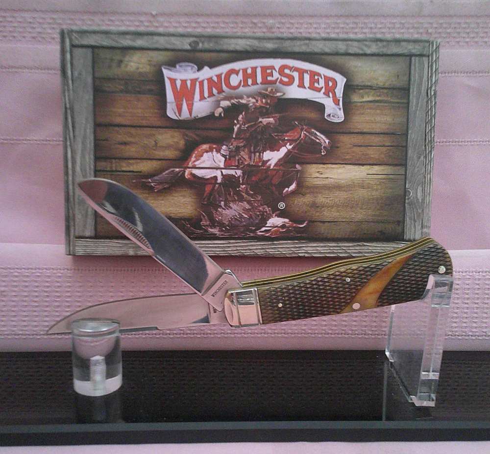 NIB Winchester WN29104C Cool Handle 2 Blade Trapper Bullet Knife is $175!-img-3