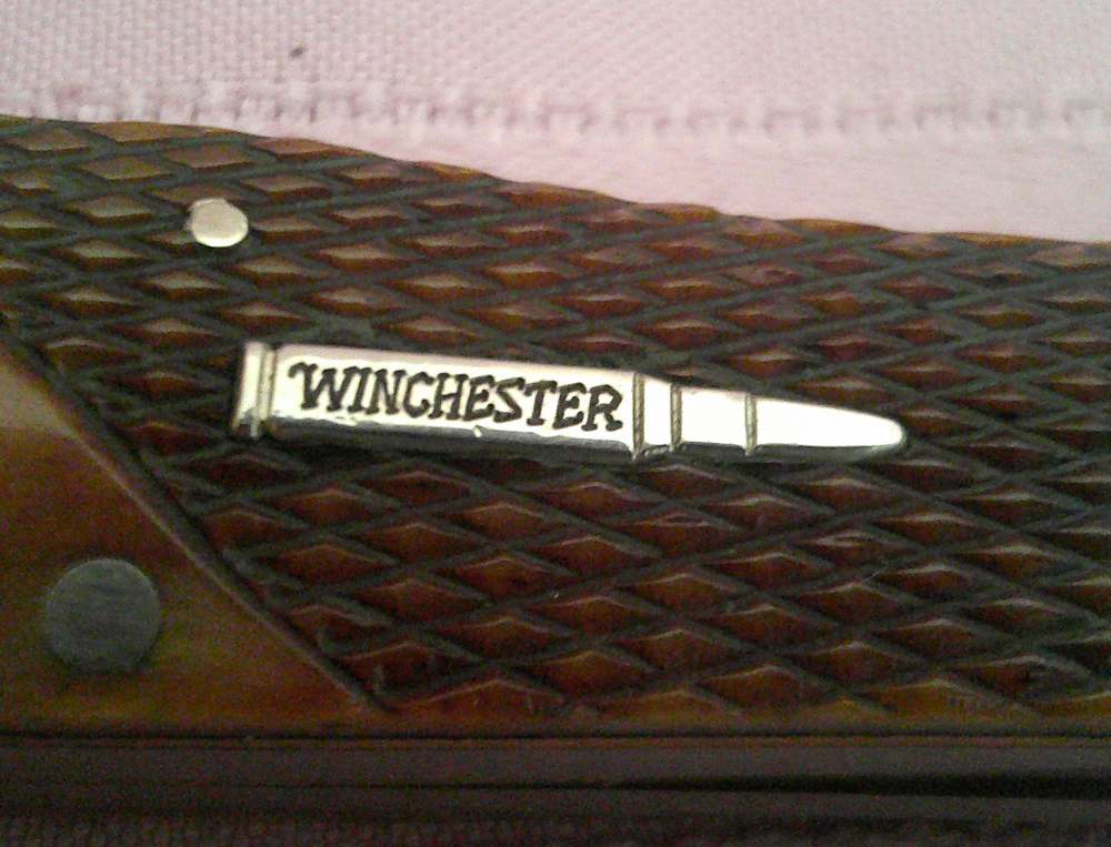 NIB Winchester WN29104C Cool Handle 2 Blade Trapper Bullet Knife is $175!-img-12