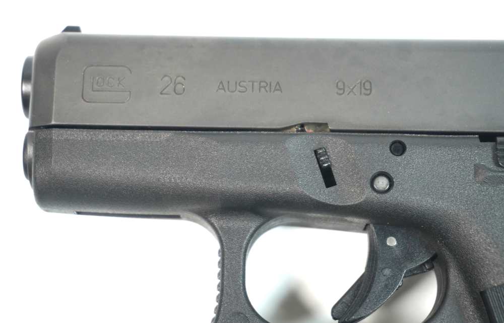 GLOCK 26 GEN3 9MM SUBCOMPACT PISTOL – BOX & MANUAL • NO RESERVE!-img-12