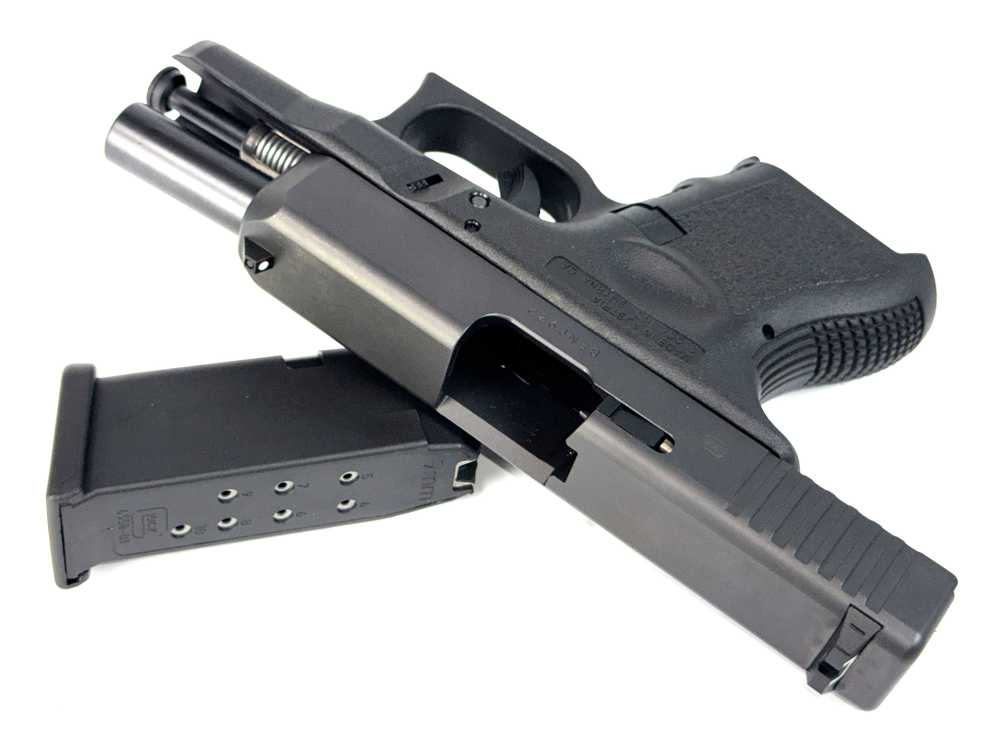 GLOCK 26 GEN3 9MM SUBCOMPACT PISTOL – BOX & MANUAL • NO RESERVE!-img-7