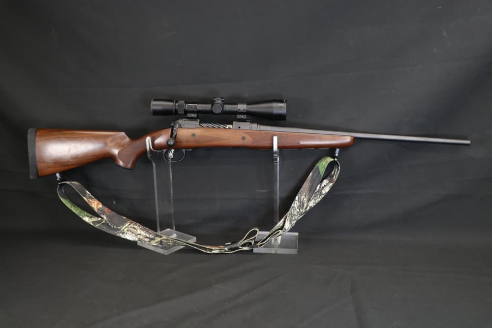 Savage Model 11 7mm-08 Rem 20" Lightweight Hunter w Scope-img-0