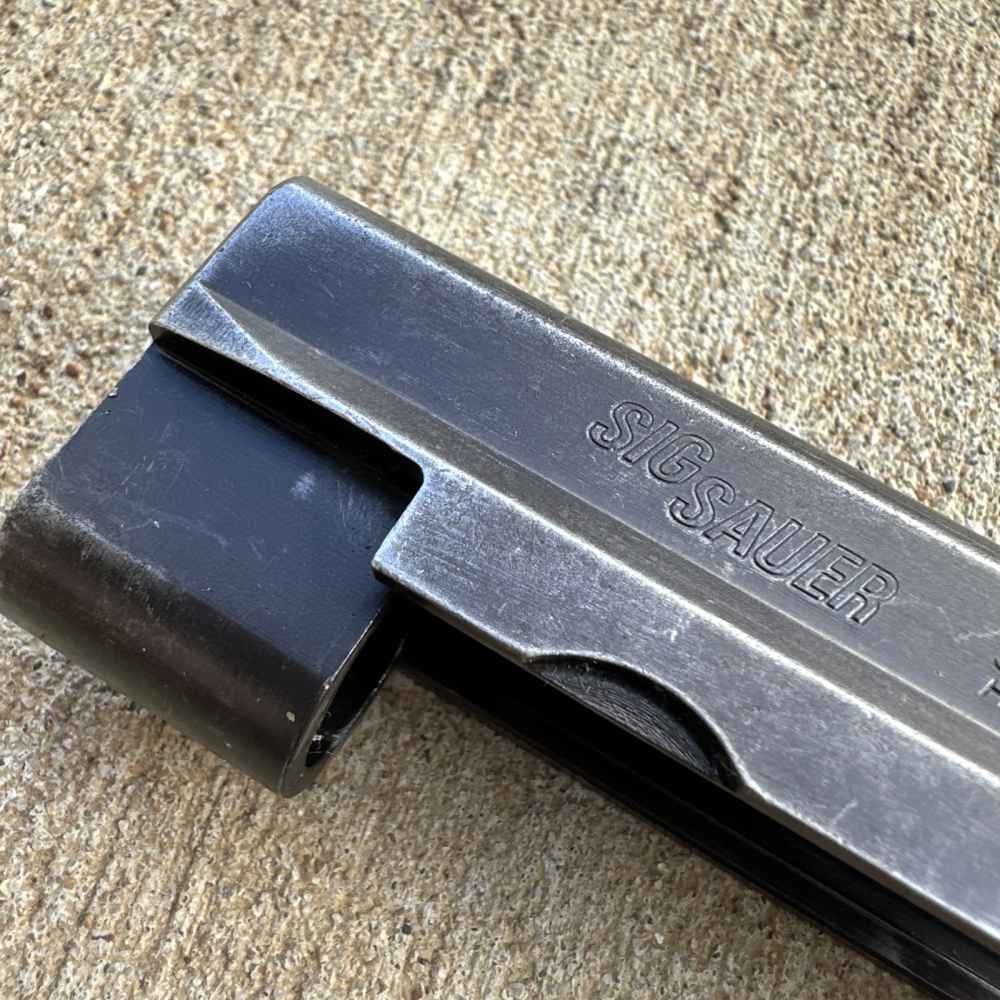 Early Sig Sauer P226 NSW / CRANE, Stripped Slides USGI Surplus Socom Devgru-img-11
