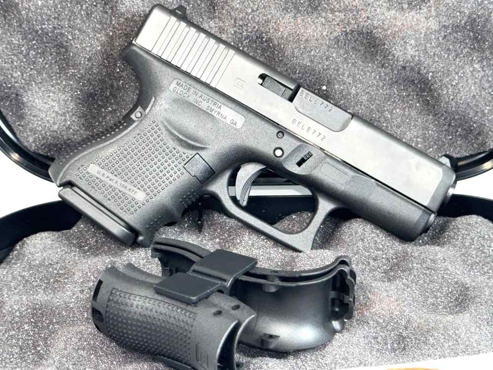 GLOCK 26 GEN4 9MM SUBCOMPACT PISTOL – BACKSTRAPS • BOX • NO RESERVE!-img-2