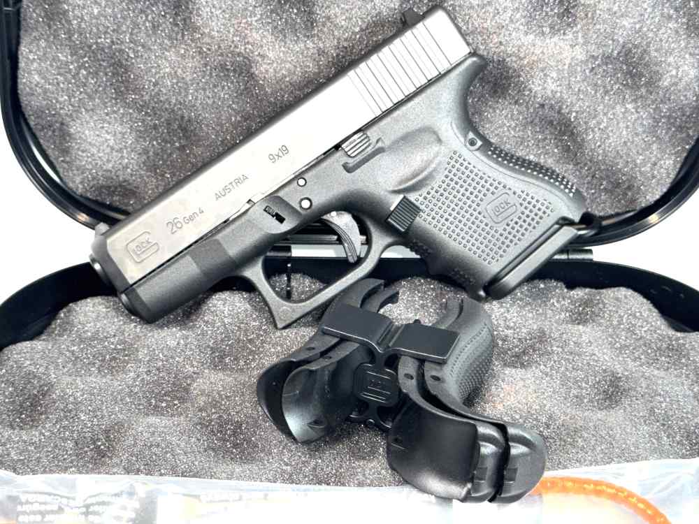GLOCK 26 GEN4 9MM SUBCOMPACT PISTOL – BACKSTRAPS • BOX • NO RESERVE!-img-1