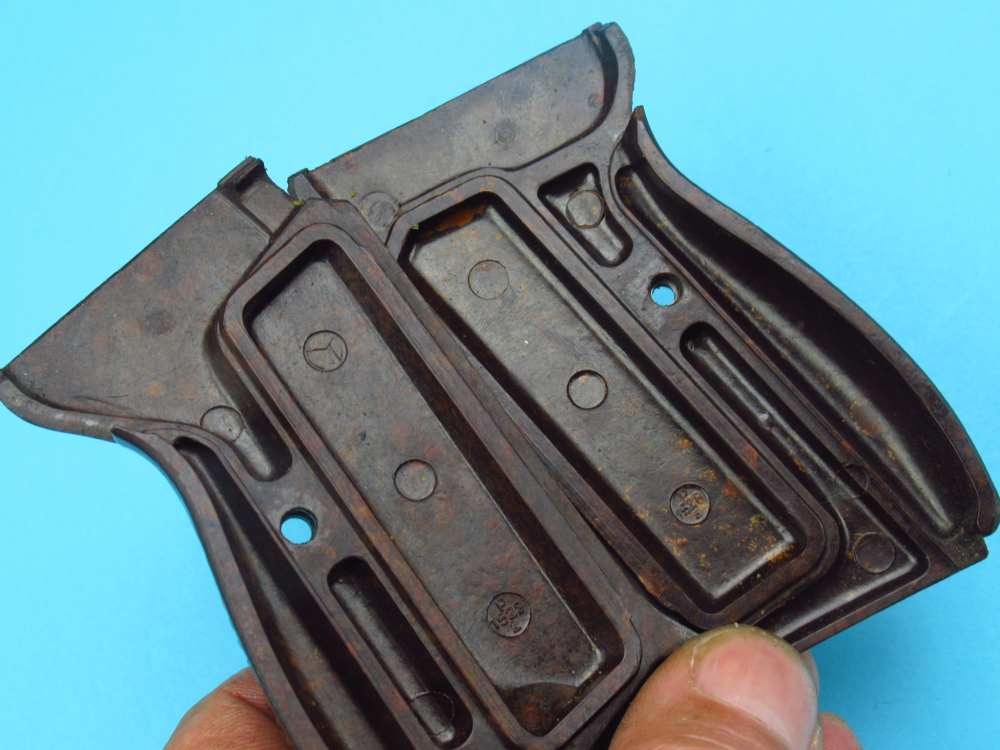 Very nice 1944 German WWII Walther P38 pistol 9mm Luger AC44 Mauser-img-106