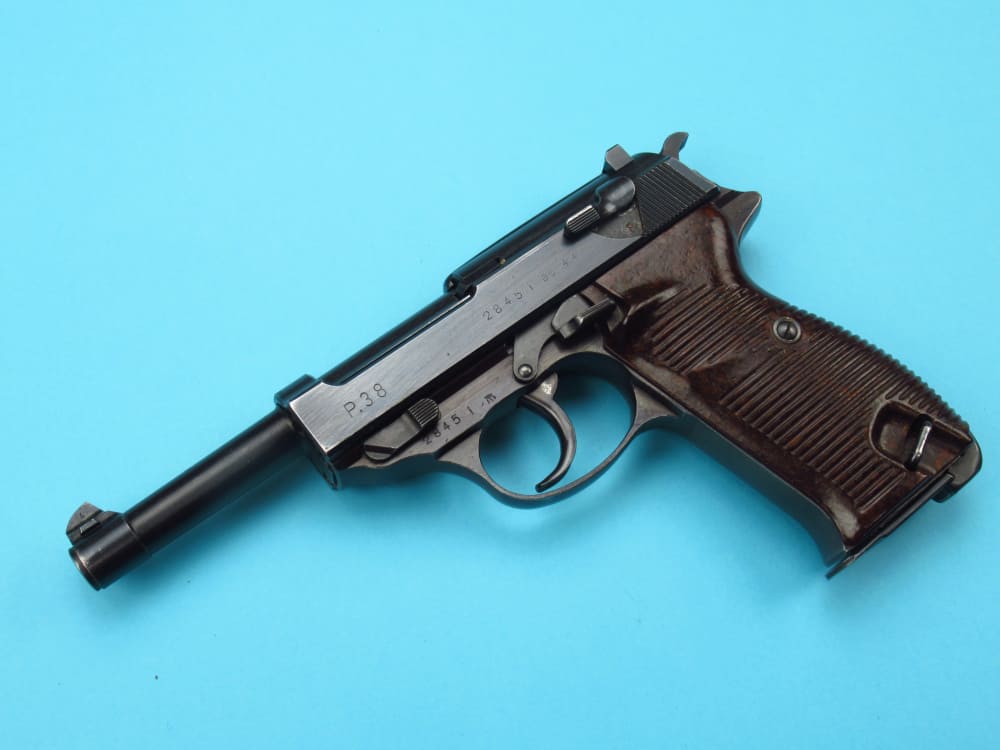Very nice 1944 German WWII Walther P38 pistol 9mm Luger AC44 Mauser-img-4