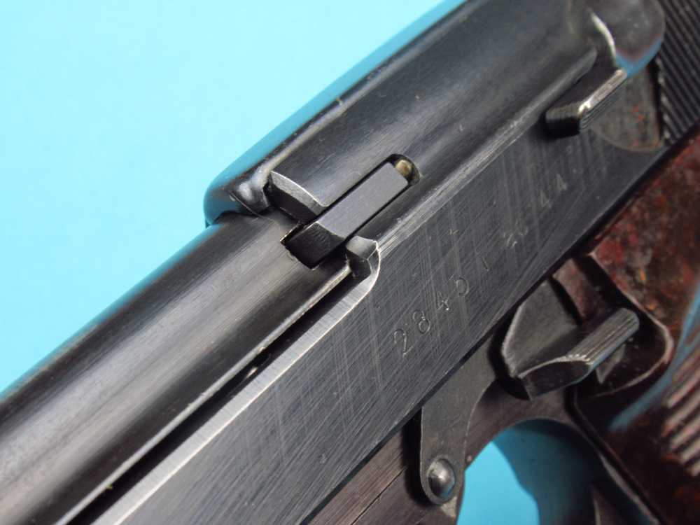 Very nice 1944 German WWII Walther P38 pistol 9mm Luger AC44 Mauser-img-24
