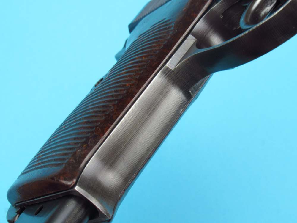 Very nice 1944 German WWII Walther P38 pistol 9mm Luger AC44 Mauser-img-58