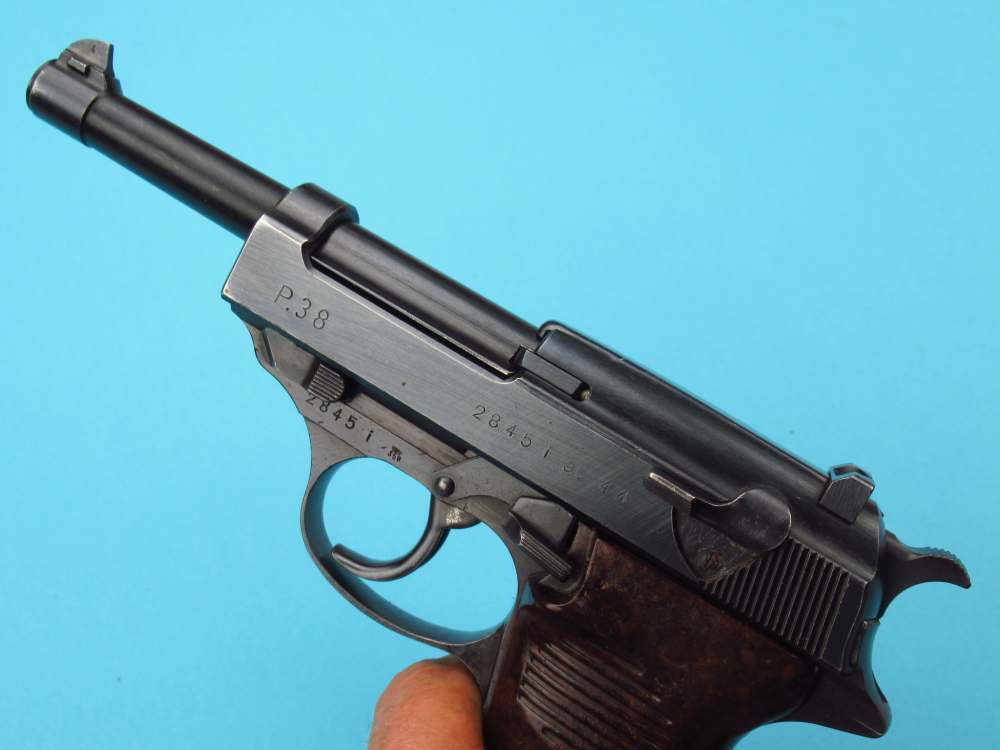 Very nice 1944 German WWII Walther P38 pistol 9mm Luger AC44 Mauser-img-8