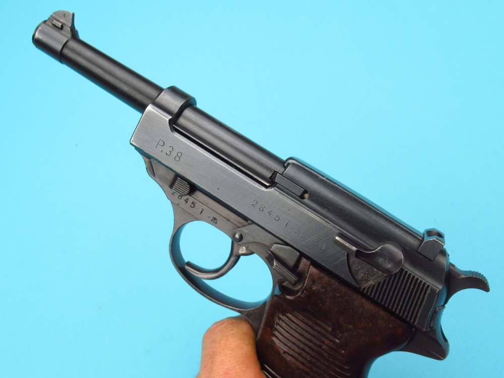 Very nice 1944 German WWII Walther P38 pistol 9mm Luger AC44 Mauser-img-120