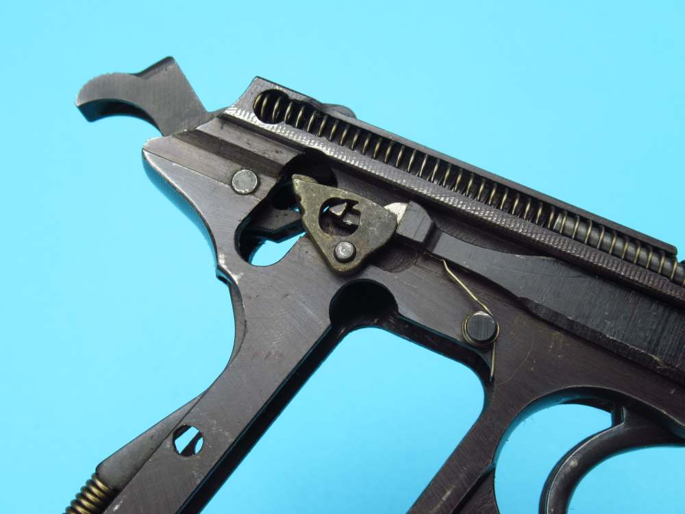 Very nice 1944 German WWII Walther P38 pistol 9mm Luger AC44 Mauser-img-101