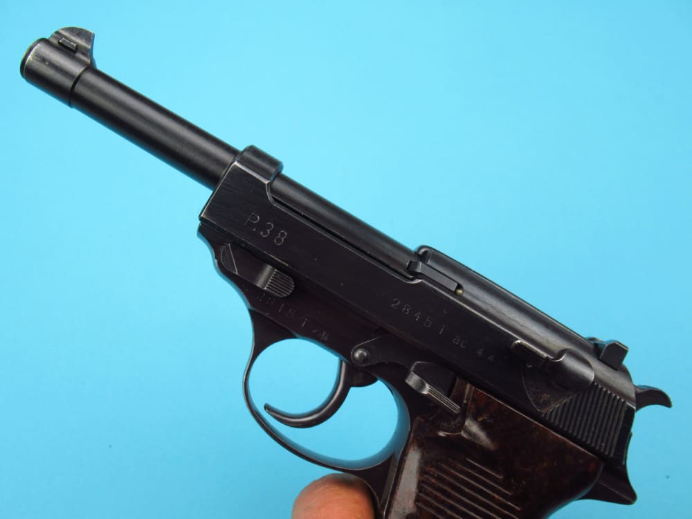 Very nice 1944 German WWII Walther P38 pistol 9mm Luger AC44 Mauser-img-27