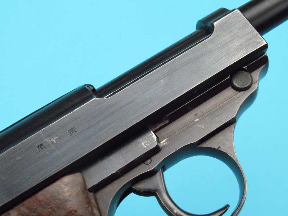 Very nice 1944 German WWII Walther P38 pistol 9mm Luger AC44 Mauser-img-46
