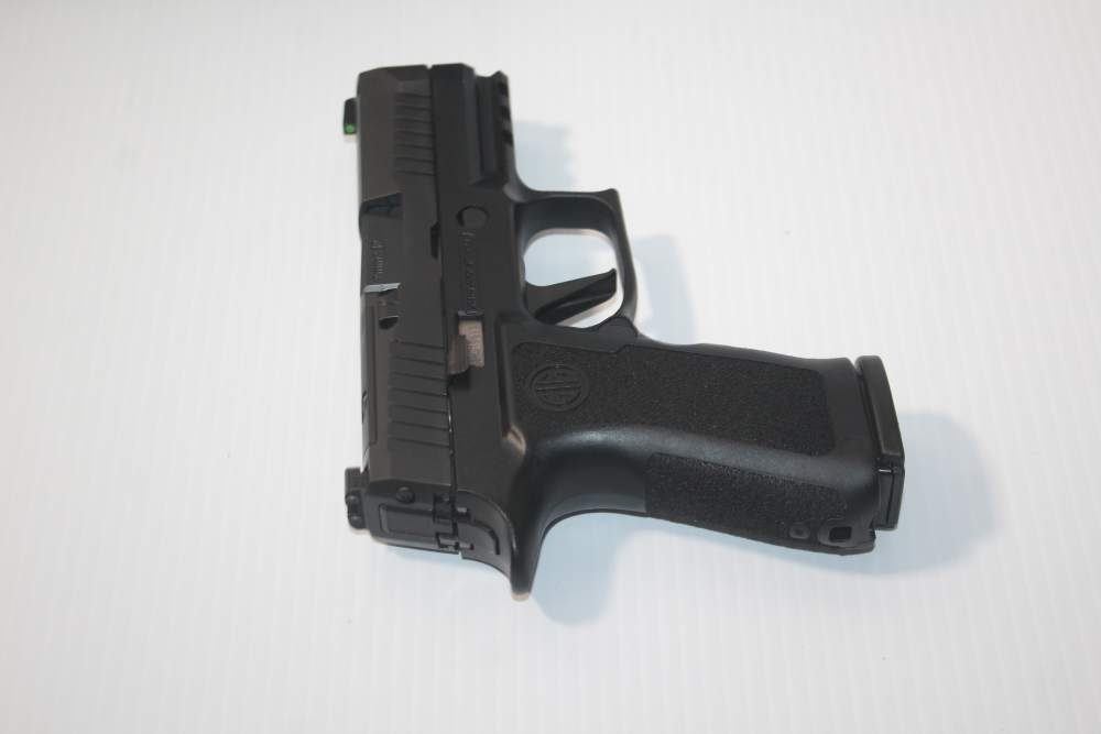 Sig Sauer P320 X-Compact 9mm Optics-Ready Semi-Auto Pistol w/2 15Rnd Mags-img-11