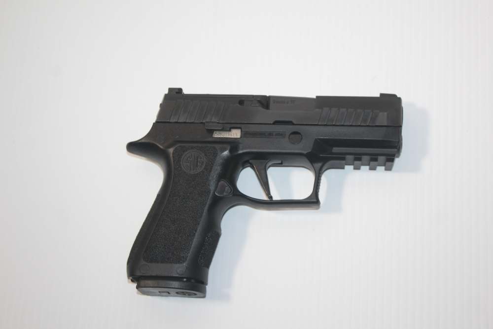 Sig Sauer P320 X-Compact 9mm Optics-Ready Semi-Auto Pistol w/2 15Rnd Mags-img-8