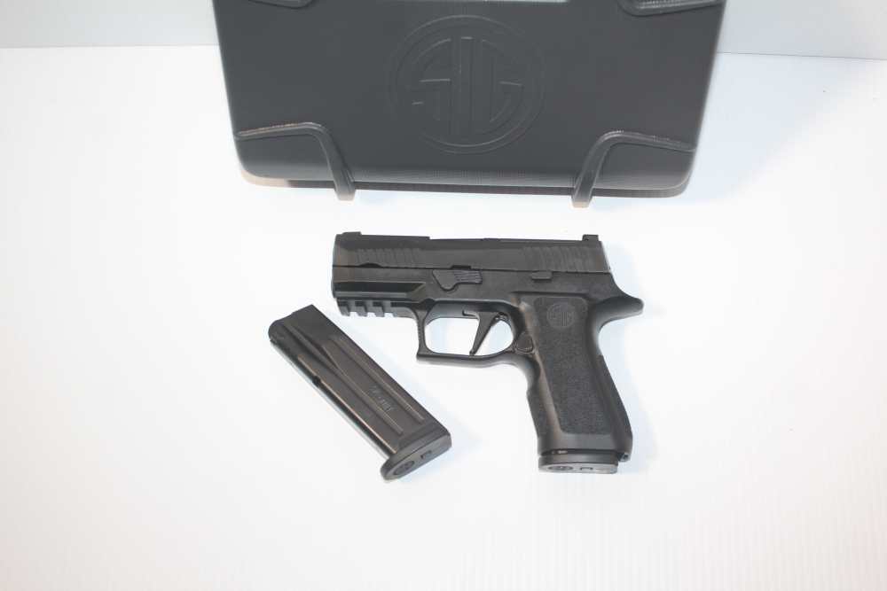 Sig Sauer P320 X-Compact 9mm Optics-Ready Semi-Auto Pistol w/2 15Rnd Mags-img-6