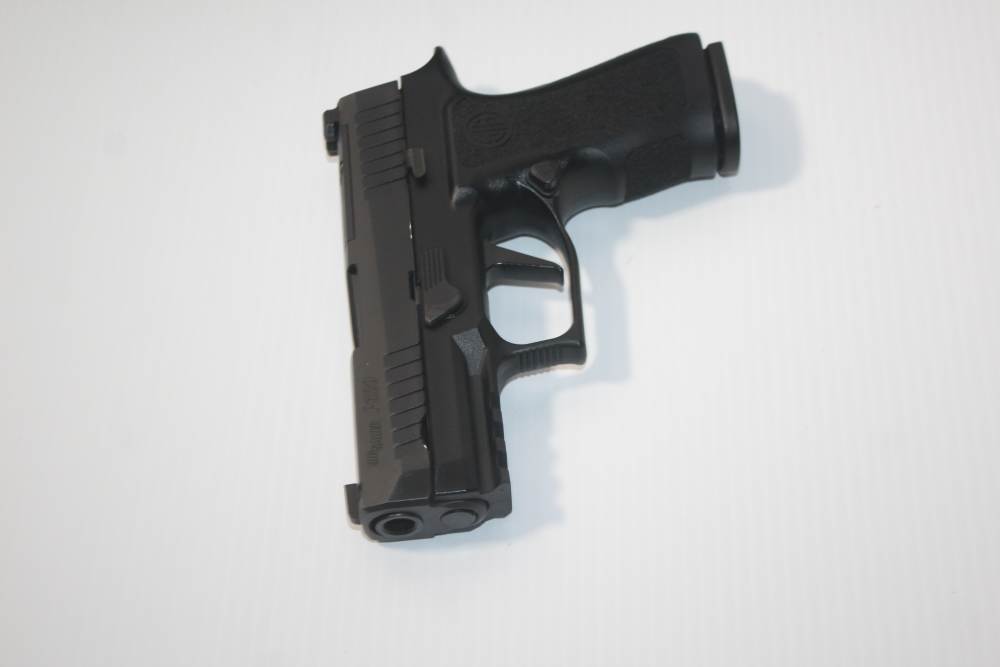 Sig Sauer P320 X-Compact 9mm Optics-Ready Semi-Auto Pistol w/2 15Rnd Mags-img-15