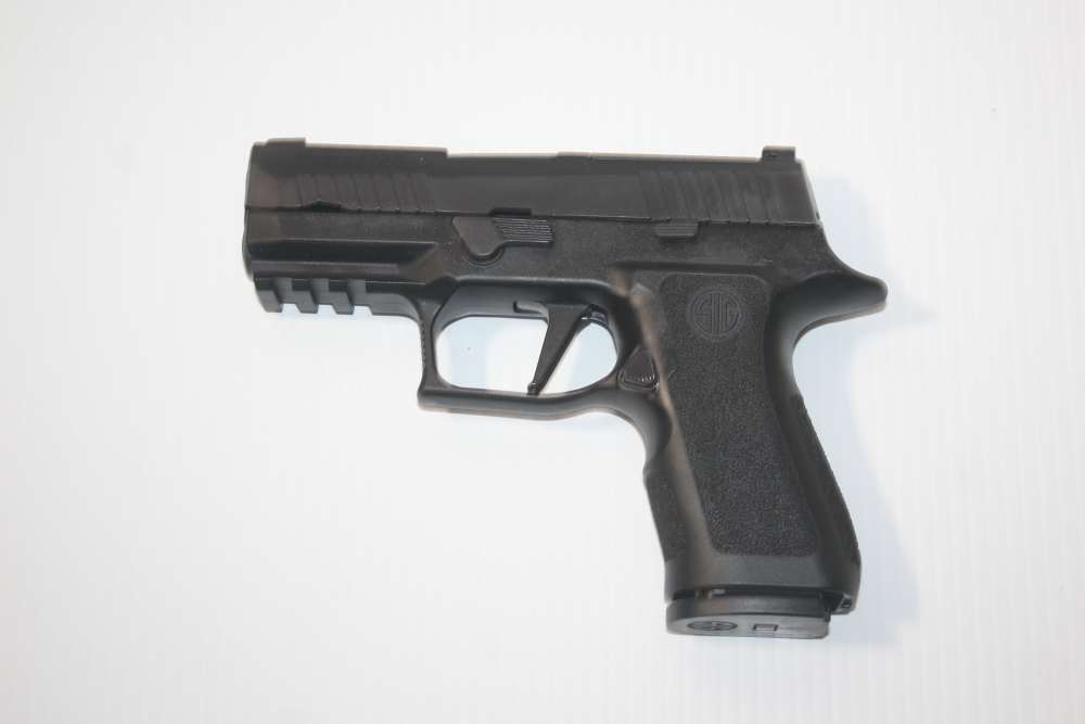 Sig Sauer P320 X-Compact 9mm Optics-Ready Semi-Auto Pistol w/2 15Rnd Mags-img-12