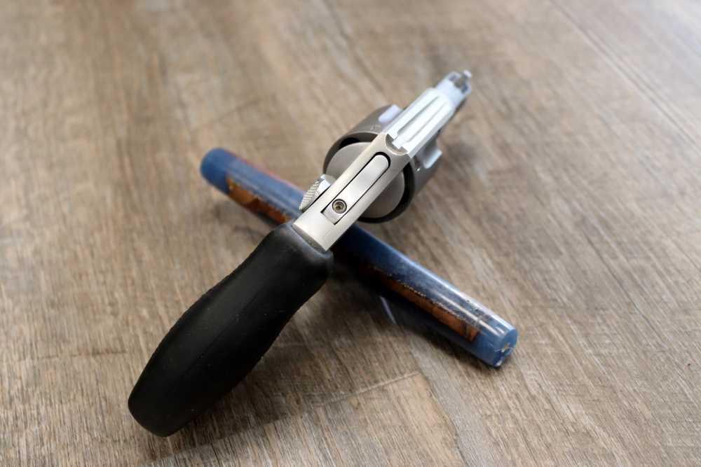 Taurus ultra-lite titanium revolver .38 spl -img-4