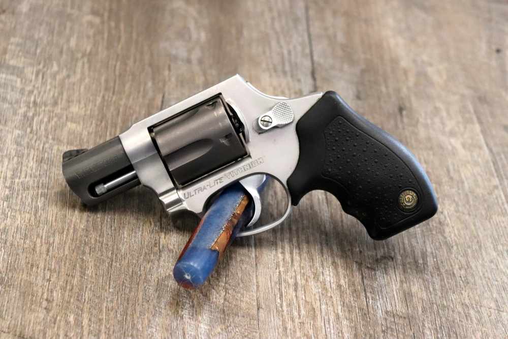 Taurus ultra-lite titanium revolver .38 spl -img-0