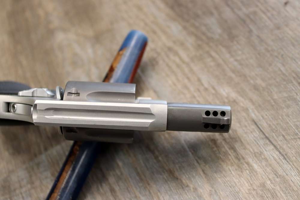 Taurus ultra-lite titanium revolver .38 spl -img-5