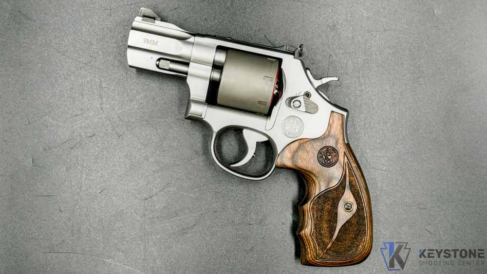 Like New Smith & Wesson 986 9mm 2.5" Revolver w/ Original Box/Moon Clips-img-2
