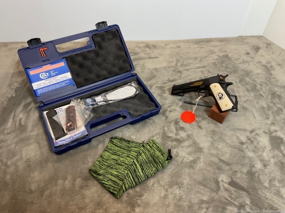 Colt 1911 Government Series 80, .45ACP, Sam Colt Bicentennial, Custom-img-13