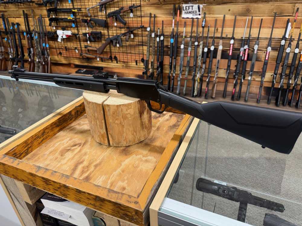 Rossi Gallery Pump Rifle - 22 WMR, 12+1, 20", Fiber Optic Sights-img-1