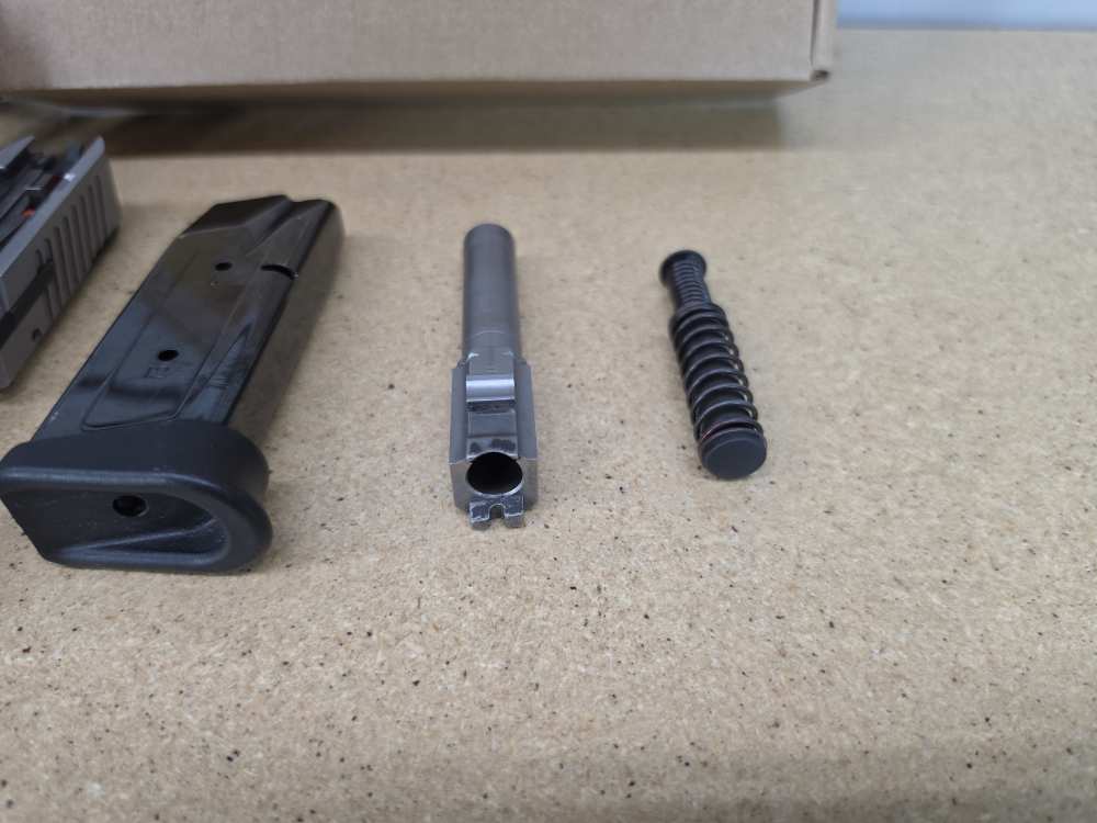 Taurus G2C 9mm  Two-Tone Grey/Black  Penny Auction | No Reserve-img-12