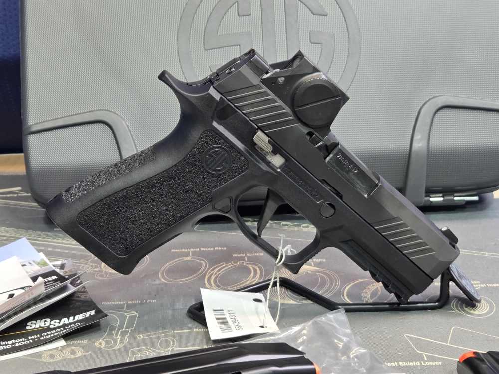 Sig Sauer M18X 9mm 3.9" Barrel X Grip w/ Romeo M17 Optic LNIB-img-6