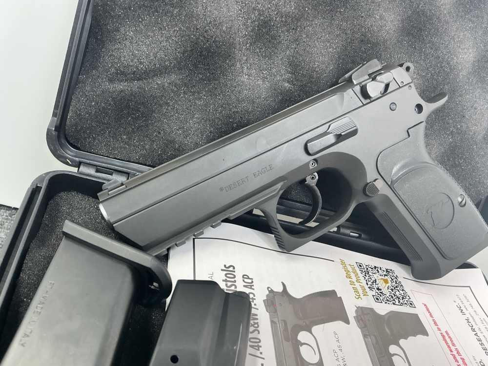 Magnum Research Baby Eagle .45 ACP – 98% **PENNY**-img-5