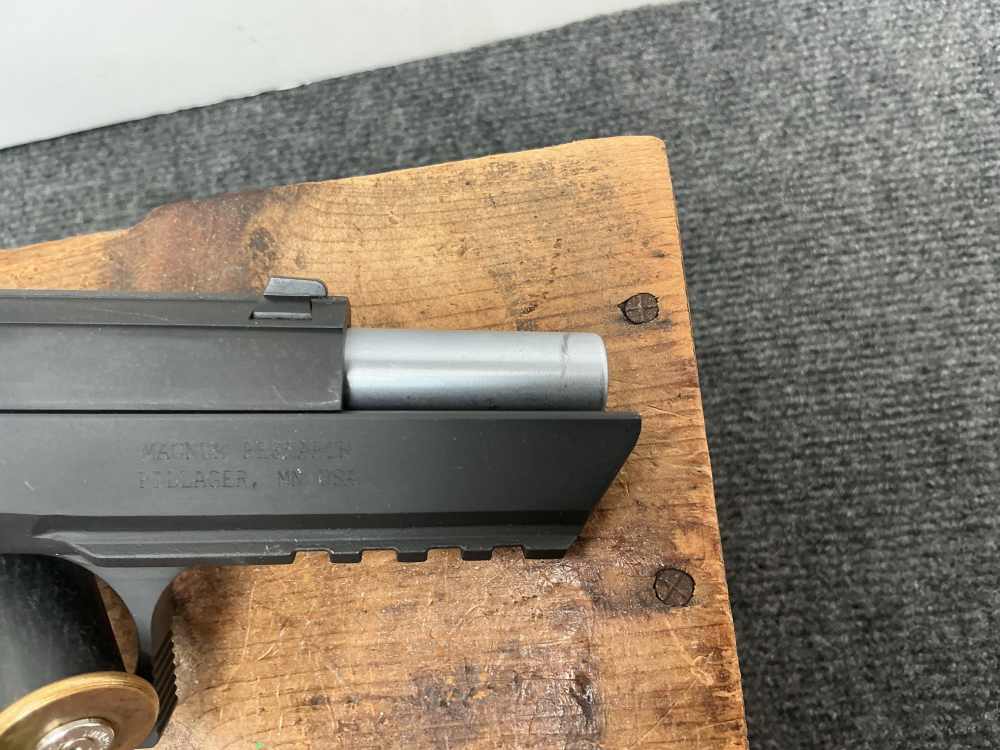 Magnum Research Baby Eagle .45 ACP – 98% **PENNY**-img-12