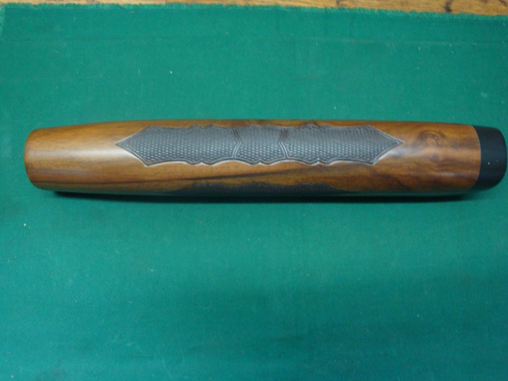 SKB XL 300 12 GA. FOREND-img-0