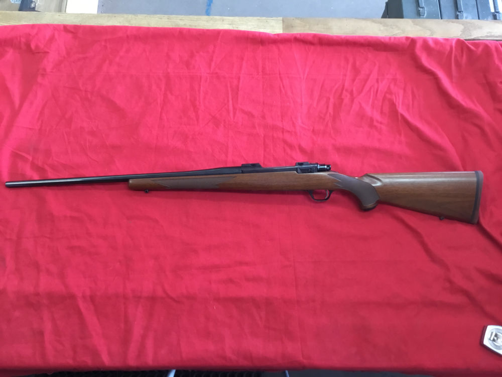 Ruger M77 Hawkeye, 30-06 SPRG , 22” barrel, made 2018-img-0
