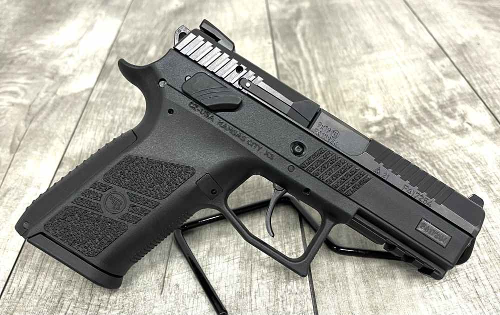 CZ P-07 9mm Hammer Fire Compact Pistol !Excellent Condition!-img-4