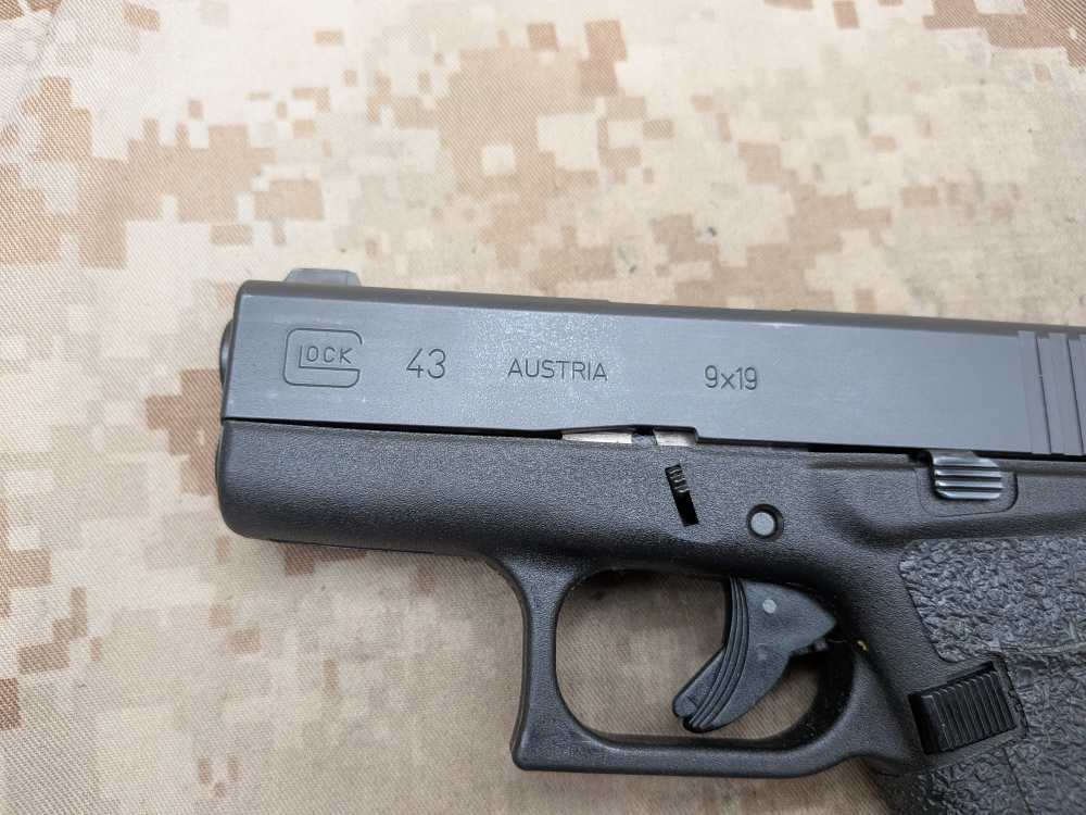 Glock 43 9MM Slimline G43 Police Trade In USED Night Sights-img-4