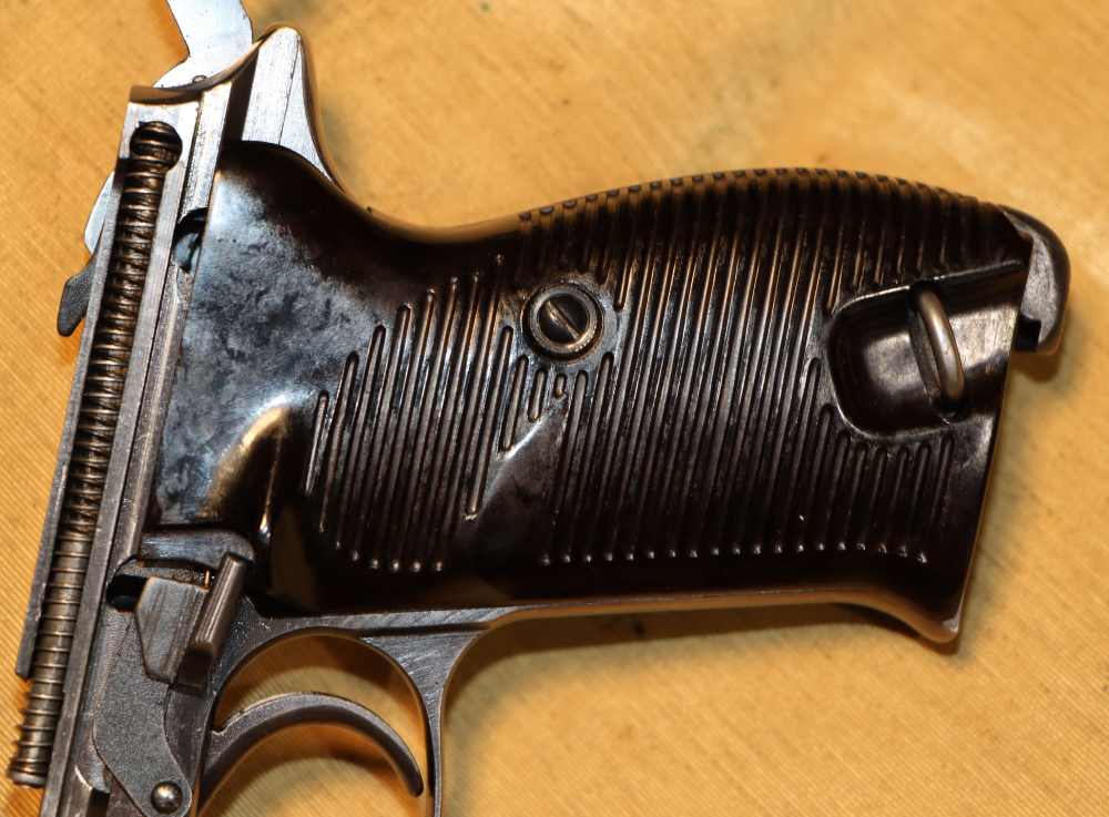WWII German Walther ac41 P.38, Second Variation, c. Aug 1941-img-26