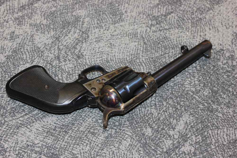 Made in Italy Uberti 1873 Cattleman .45Colt/.45ACP Single Action revolver!-img-13