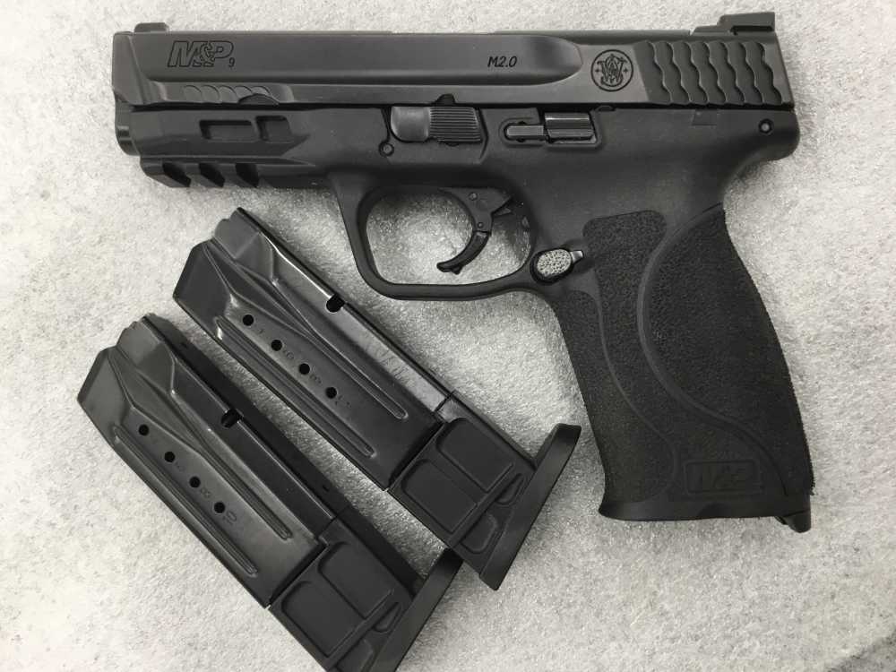 Smith & Wesson - M&P9 2.0 - 4"/9mm - Excellent Cond, Barely Fired, 2 mags-img-2